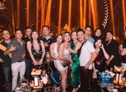 Âm Nhạc &amp; DJ Tại Empire Club Q1: Vì Sao Nhiều Người Yêu Thích Nhạc EDM?